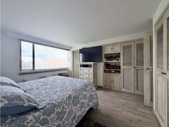 Apartamento de 3 alcobas en venta en Bella Suiza, Bogotá, 152 m² · foto 5 de 15