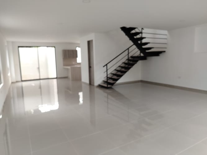 Casa de 3 alcobas en venta en Telares Del Norte, Girardot, 160 m² · foto 4 de 9