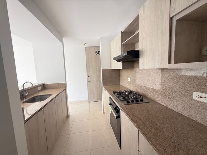 Apartamento en venta en Valle Del Lili, Cali · foto 5 de 21