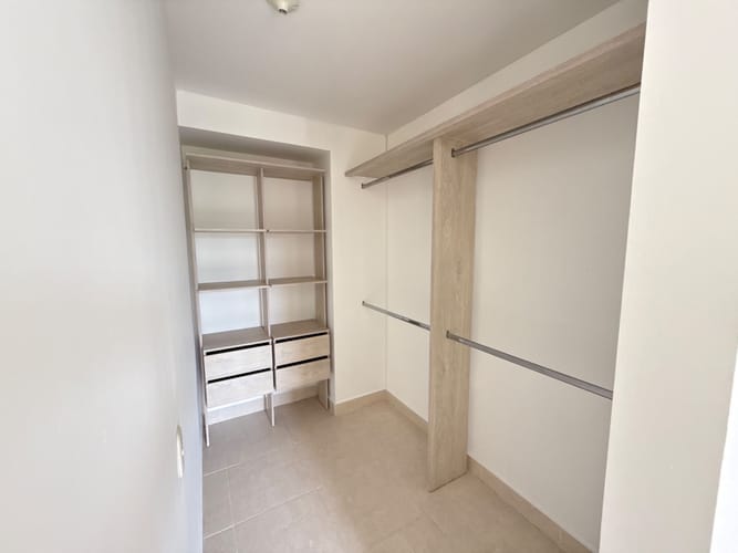 Apartamento en venta en Valle Del Lili, Cali · foto 12 de 21