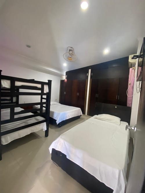 Edificio en venta en Rodadero, Santa Marta, 425 m² · foto 6 de 9
