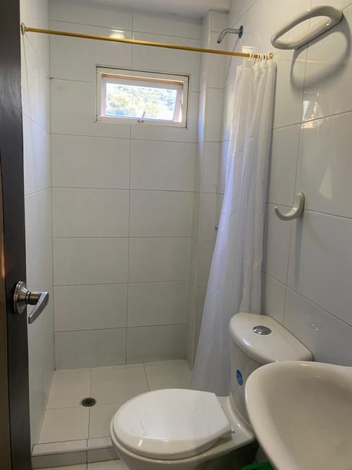 Edificio en venta en Rodadero, Santa Marta, 425 m² · foto 8 de 9