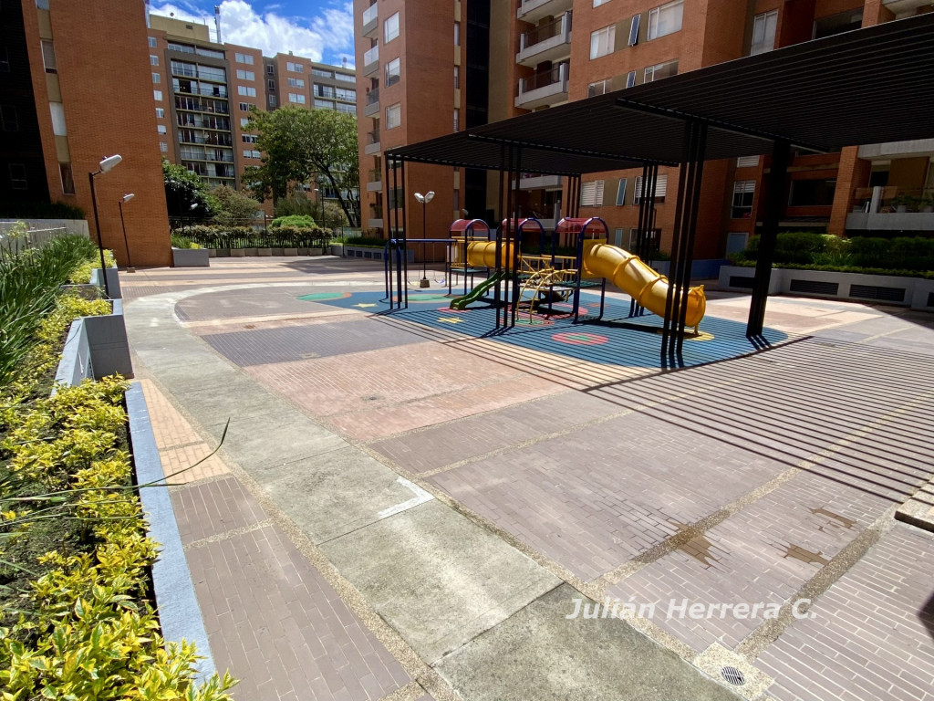 Apartamento en venta en Cantalejo, Bogotá · foto 11 de 14