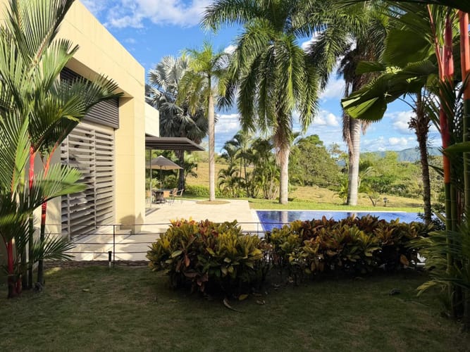 Casa de 5 alcobas en venta en Picaleña Y Mirolindo, Ibagué, 1000 m² · foto 15 de 15