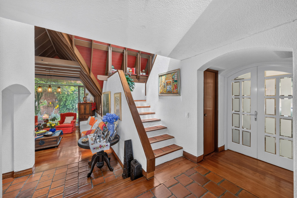 Casa en venta en Santa Barbara, Bogotá · foto 3 de 19