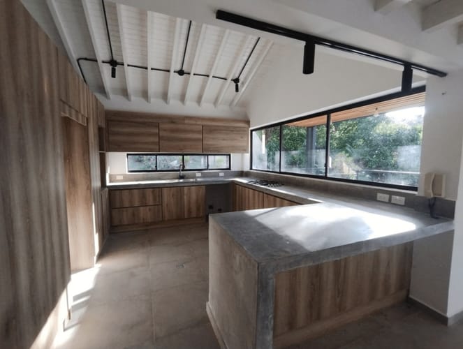 Casa de 3 alcobas en venta en Mesa De Los Santos, Piedecuesta, 200 m² · foto 2 de 16