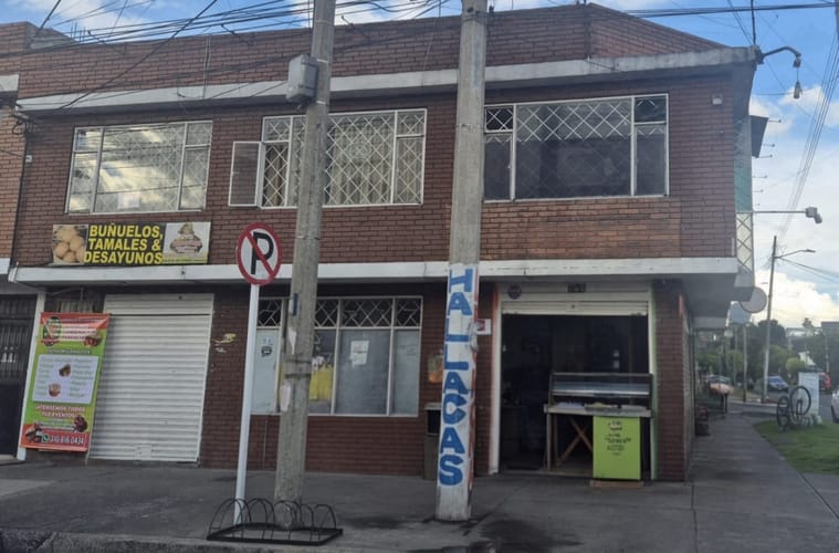 Casa de 4 alcobas en venta en Bolivia, Bogotá, 358 m² · foto 2 de 15