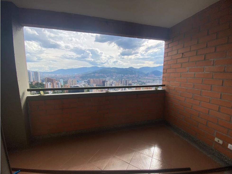 Apartamento en venta en Loma Del Indio, Medellín · foto 3 de 15
