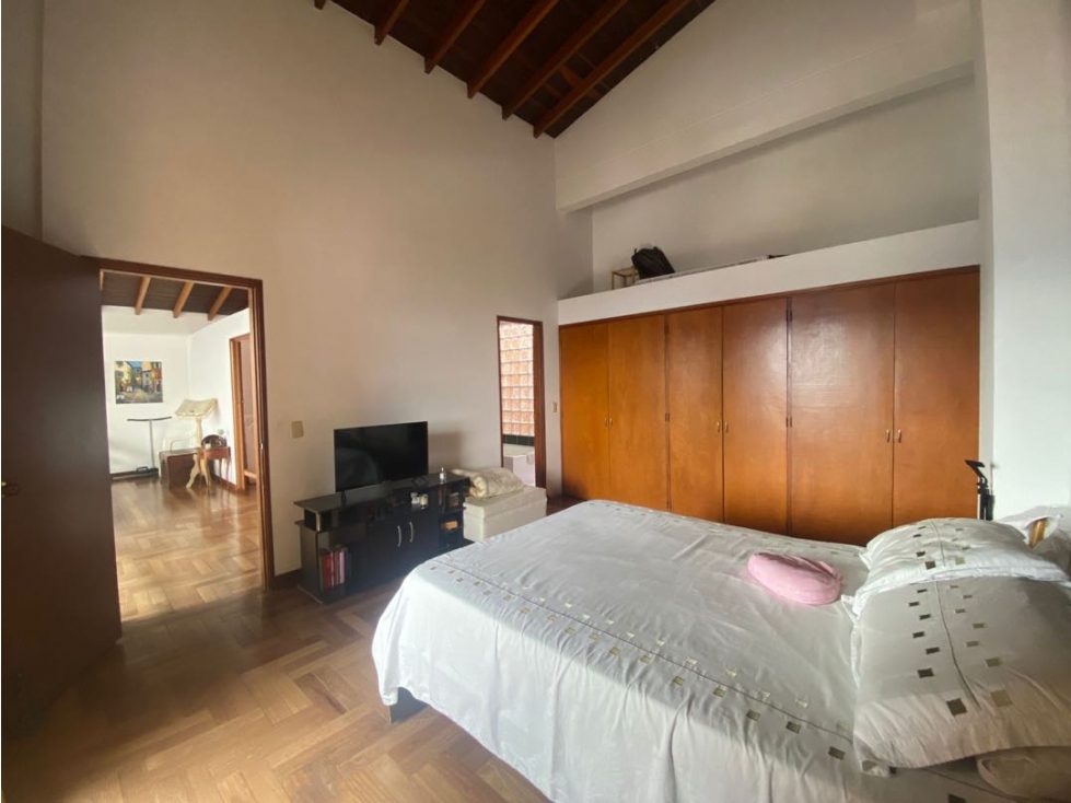 Apartamento en venta en Loma Del Indio, Medellín · foto 8 de 15