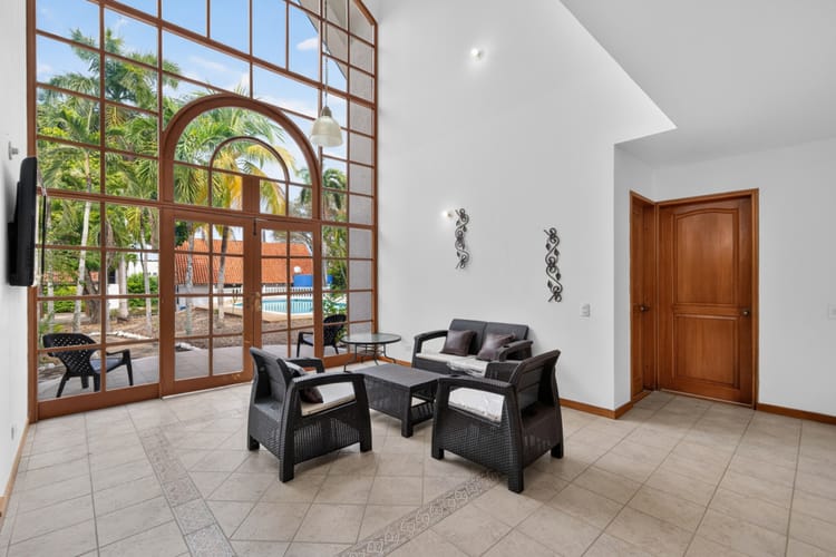 Casa de 4 alcobas en venta en Ricaurte, Ricaurte, 294 m² · foto 4 de 24