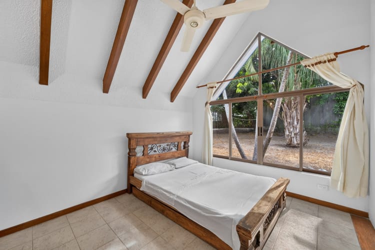 Casa de 4 alcobas en venta en Ricaurte, Ricaurte, 294 m² · foto 9 de 24
