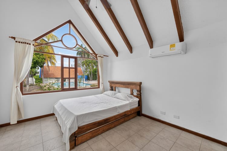 Casa de 4 alcobas en venta en Ricaurte, Ricaurte, 294 m² · foto 11 de 24