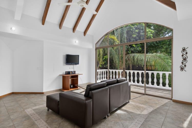 Casa de 4 alcobas en venta en Ricaurte, Ricaurte, 294 m² · foto 14 de 24