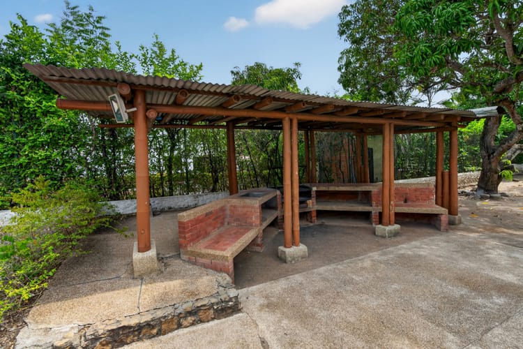 Casa de 4 alcobas en venta en Ricaurte, Ricaurte, 294 m² · foto 23 de 24