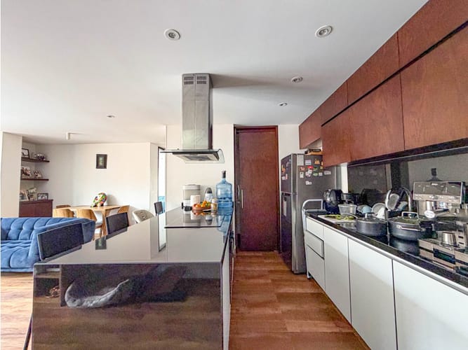 Apartamento en venta en Santa Barbara Occidental, Bogotá · foto 4 de 18