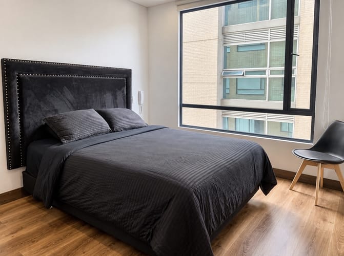 Apartamento de 1 alcoba en venta en Chico Norte, Bogotá, 43 m² · foto 8 de 21