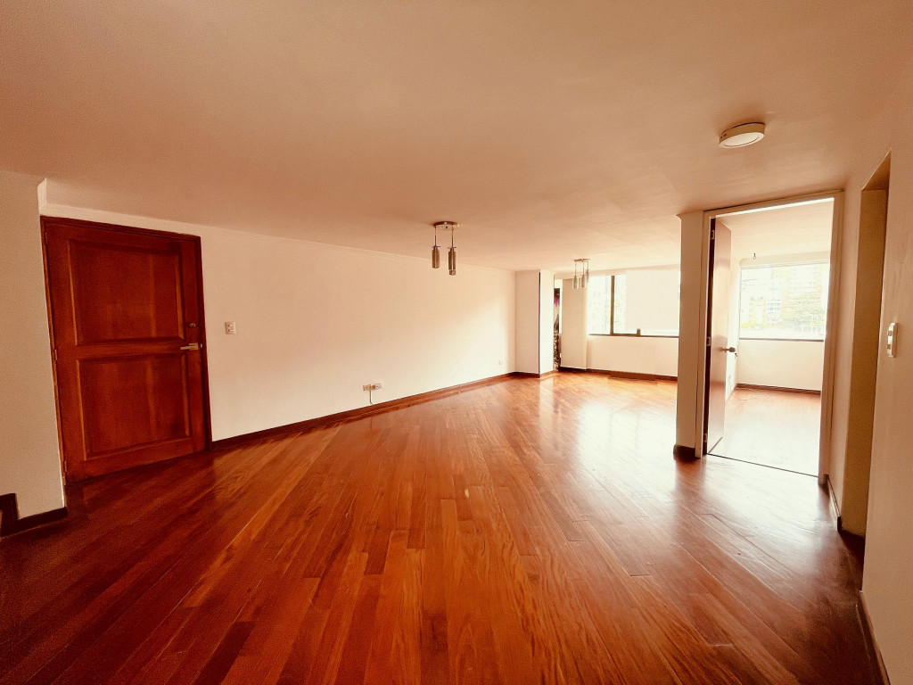 Apartamento en venta en Lisboa, Bogotá · foto 2 de 16
