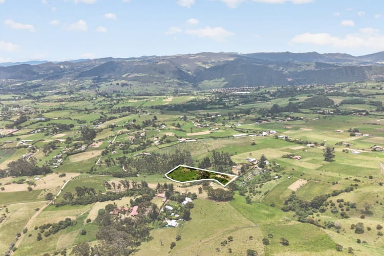 Lote en venta en Centro, La Calera, 7785 m² · foto 8 de 13