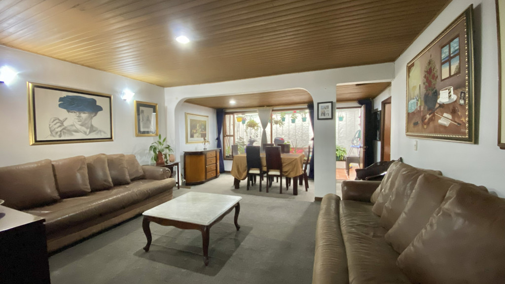 Casa en venta en Niza, Bogotá · foto 3 de 20