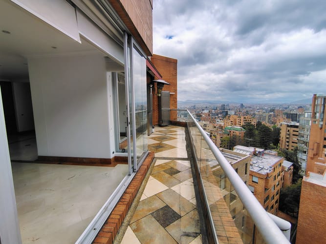 Apartamento en venta en Los Rosales, Bogotá · foto 5 de 24