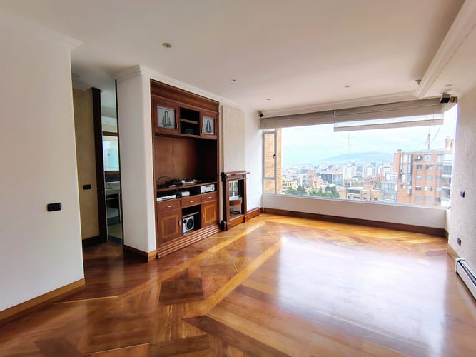 Apartamento en venta en Los Rosales, Bogotá · foto 7 de 24