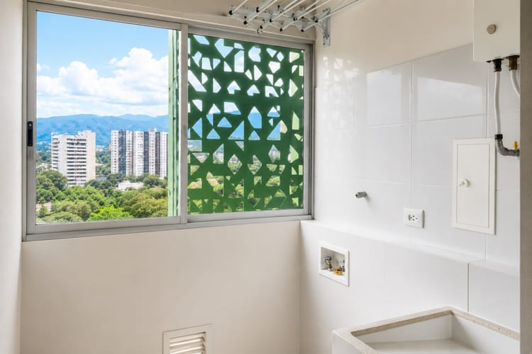 Apartamento de 3 alcobas en venta en Aparco, Ibagué, 80 m² · foto 3 de 6