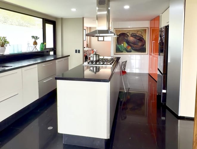 Casa de 4 alcobas en venta en Aposentos, Sopó, 350 m² · foto 6 de 24