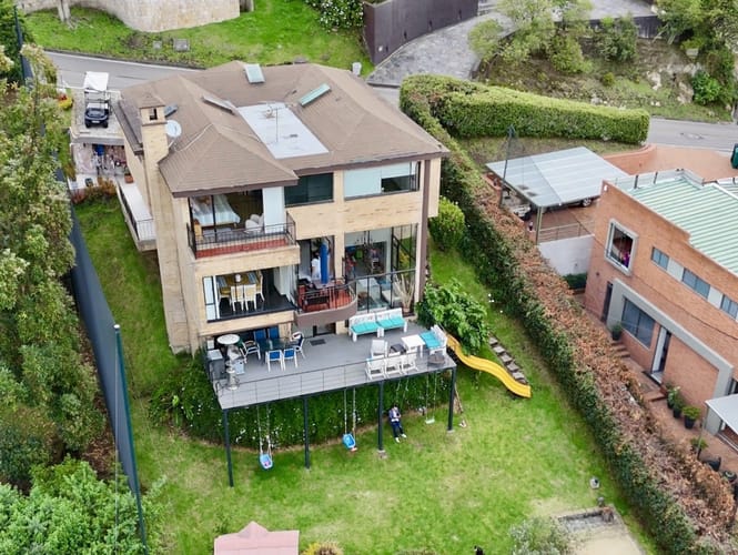Casa de 4 alcobas en venta en Aposentos, Sopó, 350 m² · foto 23 de 24