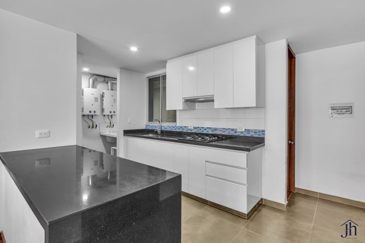 Apartamento en venta en Cantalejo, Bogotá · foto 3 de 18