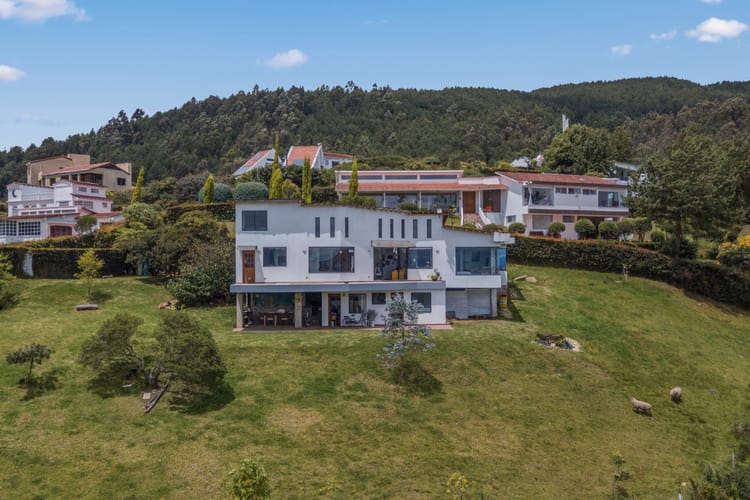 Casa de 3 alcobas en venta en La Violeta, Sopó, 237 m² · foto 2 de 19