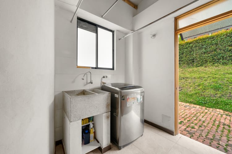 Casa de 3 alcobas en venta en La Violeta, Sopó, 237 m² · foto 17 de 19