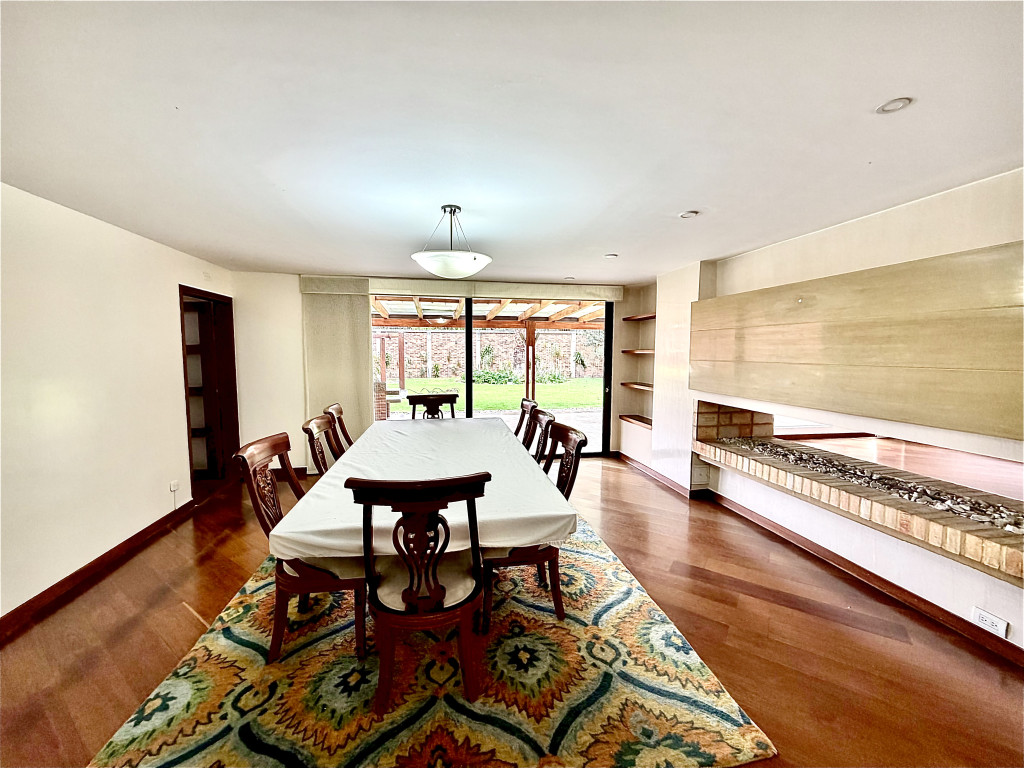 Casa en venta en San Jose De Bavaria, Bogotá · foto 7 de 24