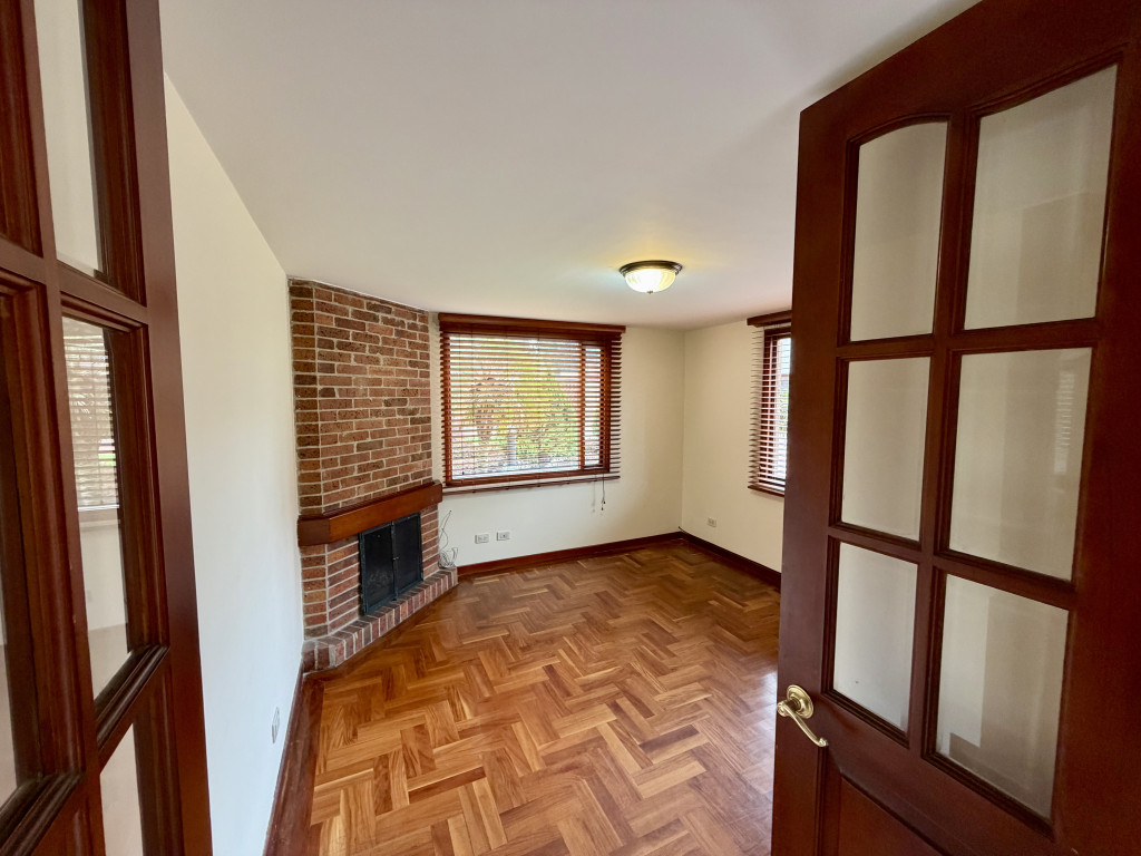 Casa en venta en San Jose De Bavaria, Bogotá · foto 11 de 24