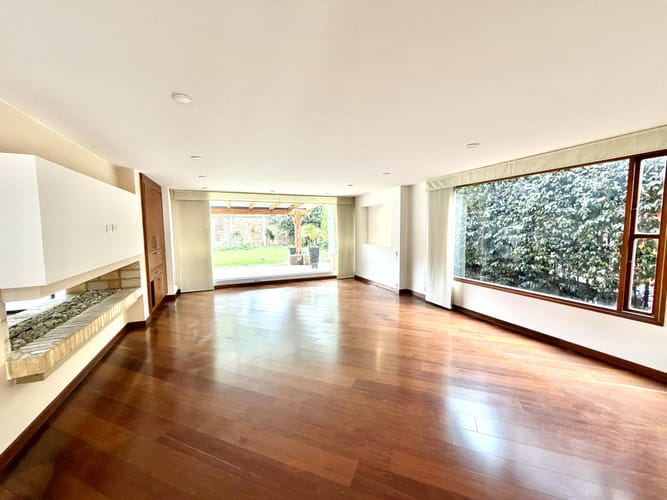 Casa en venta en San Jose De Bavaria, Bogotá · foto 21 de 24