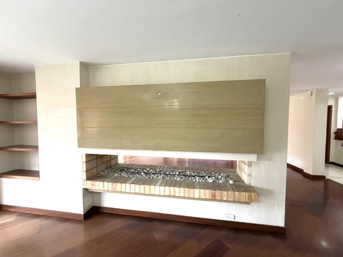 Casa en venta en San Jose De Bavaria, Bogotá · foto 23 de 24