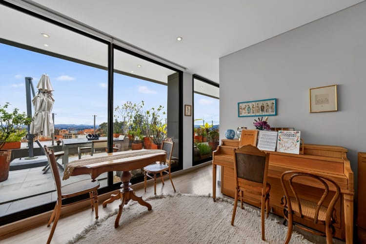 Apartamento de 3 alcobas en venta en Los Rosales, Bogotá, 308 m² · foto 4 de 20