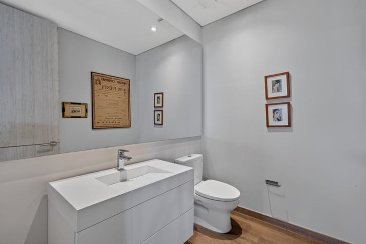 Apartamento de 3 alcobas en venta en Los Rosales, Bogotá, 308 m² · foto 16 de 20