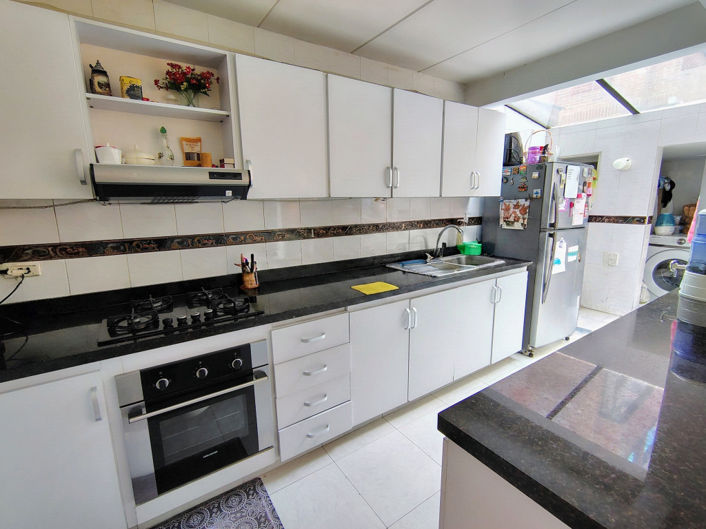 Casa en venta en Cedritos, Bogotá · foto 6 de 22