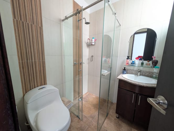 Apartamento de 2 alcobas en venta en Villa Hermosa, Medellín, 180 m² · foto 9 de 24