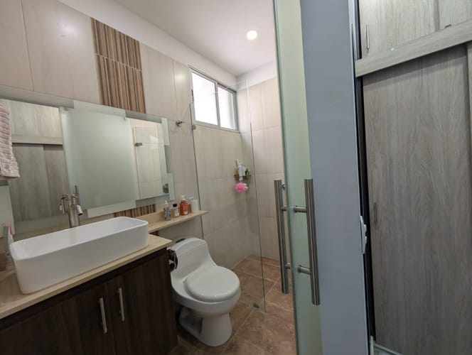 Apartamento de 2 alcobas en venta en Villa Hermosa, Medellín, 180 m² · foto 17 de 24