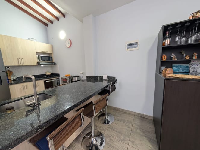 Apartamento de 2 alcobas en venta en Villa Hermosa, Medellín, 180 m² · foto 18 de 24