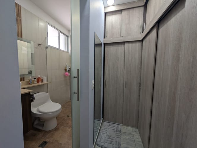 Apartamento de 2 alcobas en venta en Villa Hermosa, Medellín, 180 m² · foto 20 de 24