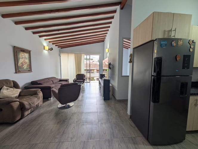 Apartamento de 2 alcobas en venta en Villa Hermosa, Medellín, 180 m² · foto 22 de 24