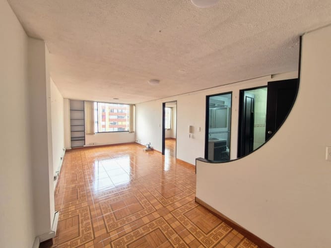 Apartaestudio en venta en Chapinero, Bogotá, 48 m² · foto 5 de 11