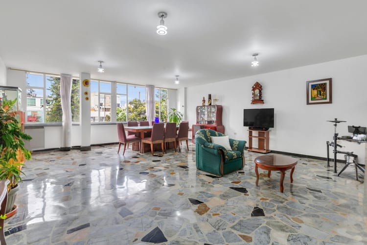 Apartamento de 4 alcobas en venta en Las Orquideas, Bogotá, 166 m² · foto 3 de 13