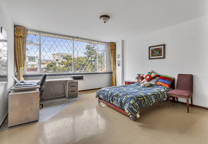 Apartamento de 4 alcobas en venta en Las Orquideas, Bogotá, 166 m² · foto 9 de 13