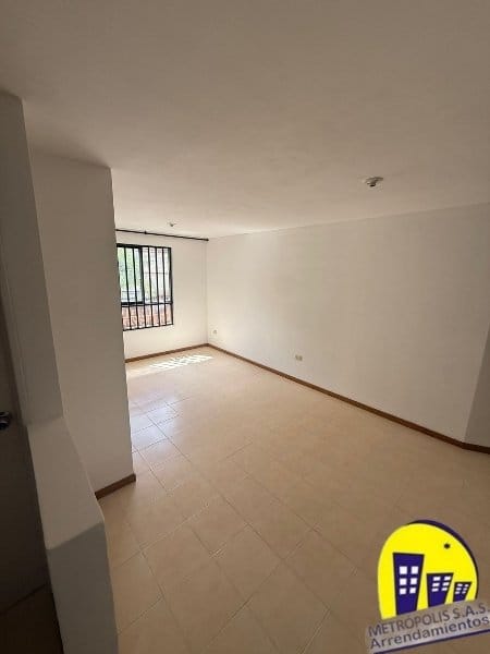 Casa de 3 alcobas en venta en Villa Hermosa, Medellín, 667 m² · foto 12 de 24