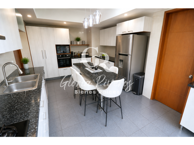 Casa de 3 alcobas en venta en Rozo, Cota, 254 m² · foto 13 de 24