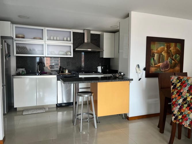 Apartamento de 2 alcobas en venta en Lalinde, Medellín, 119 m² · foto 12 de 18