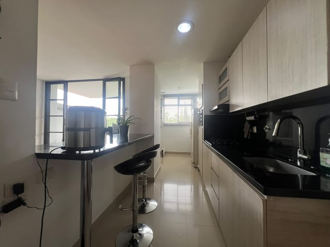 Apartamento de 3 alcobas en venta en El Poblado, Medellín, 110 m² · foto 9 de 11